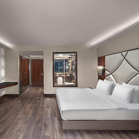 Doubletree By Hilton Istanbul Gayrettepe Hotel Exterior photo A bedroom at the hotel