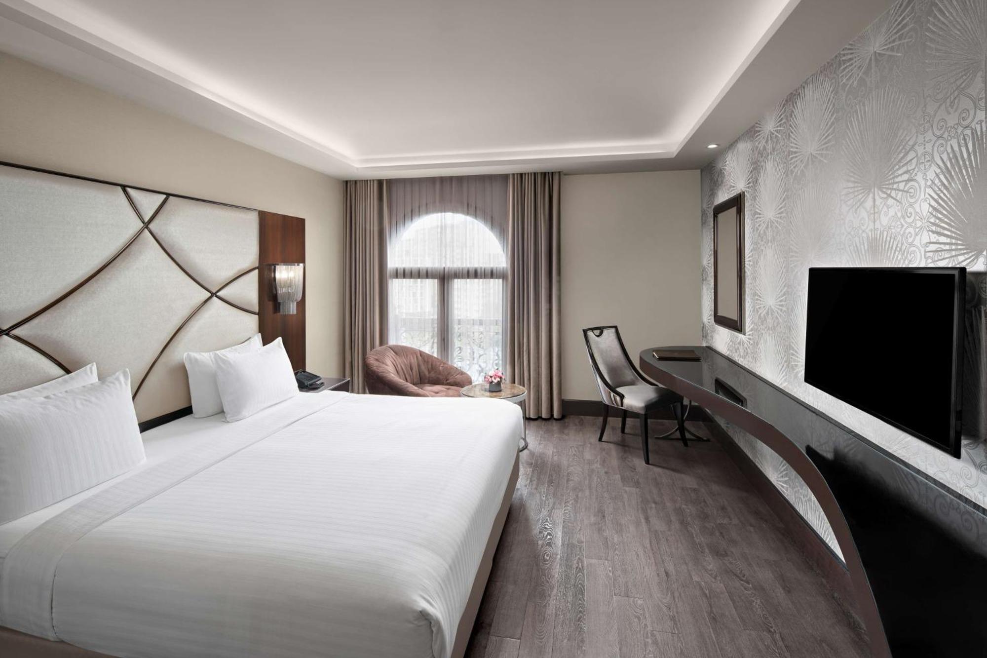 Doubletree By Hilton Istanbul Gayrettepe Hotel Exterior photo
